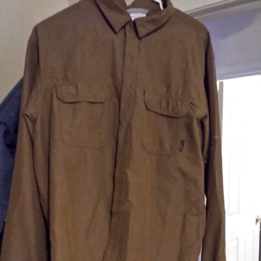 Columbia Casual Dress Shirt